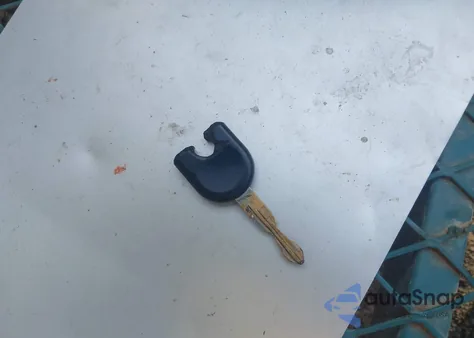 2005 Ford Escape Xls z USA, uszkodzony, nr VIN 1FMYU92Z75KD27879